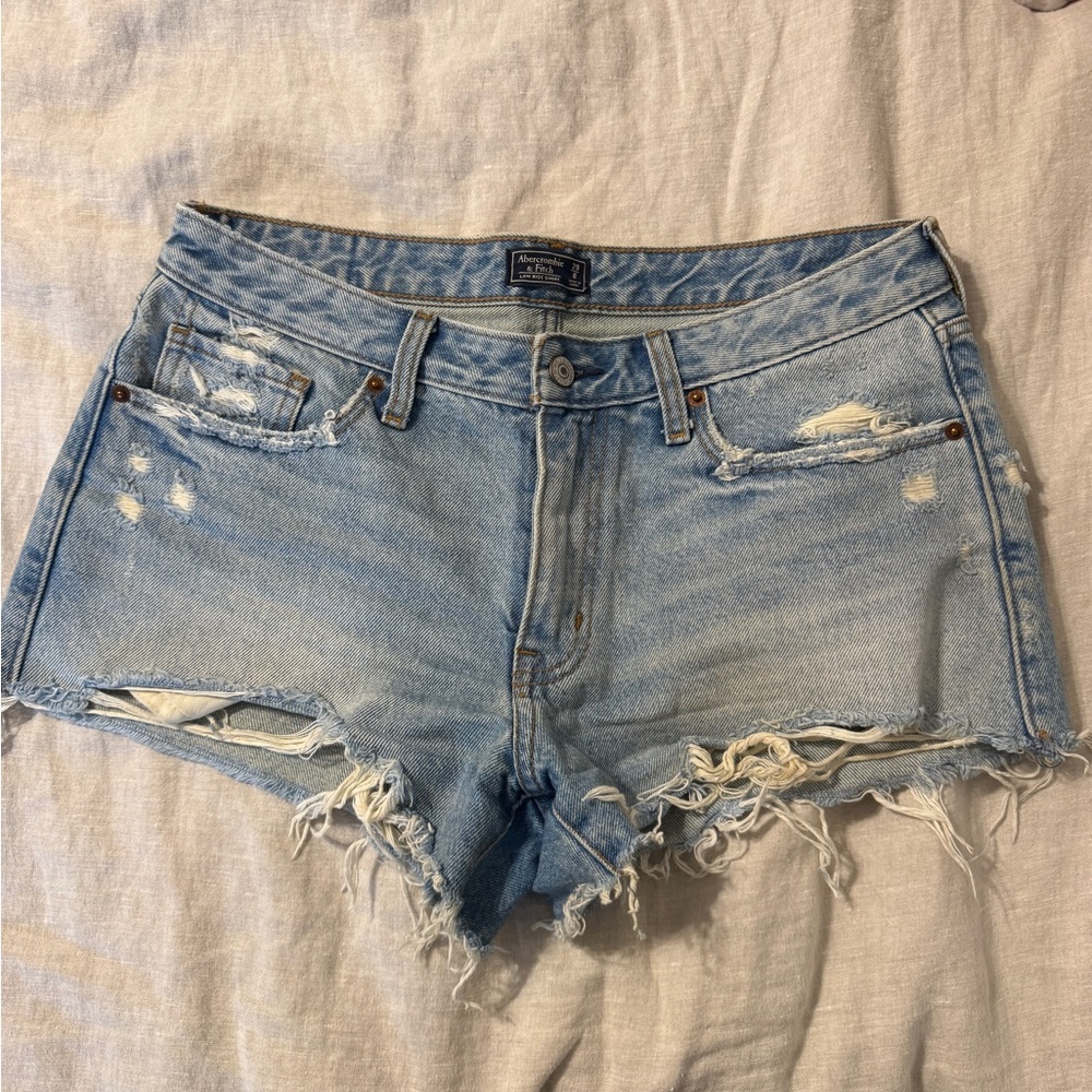 Abercrombie and Fitch Jean shorts low rise size 8 / 29